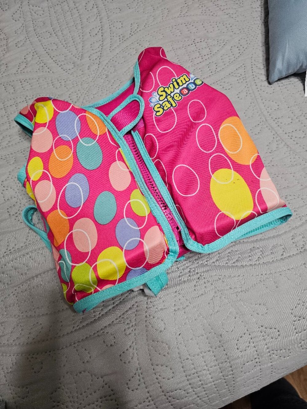 3T Toddler Swim Vest like new !